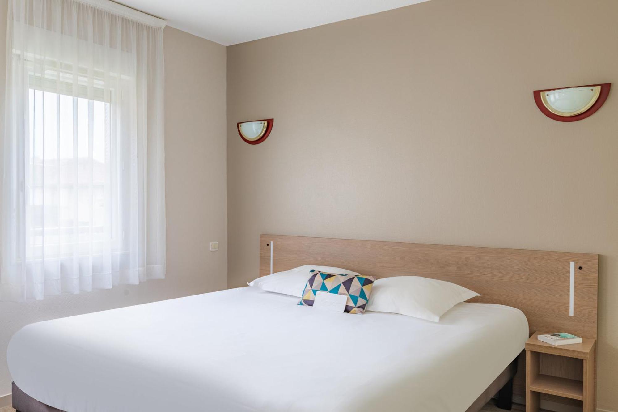 อัปปาร์ต ซิตี้ ลิมอฌ Aparthotel ลิมอจส์ ภายนอก รูปภาพ